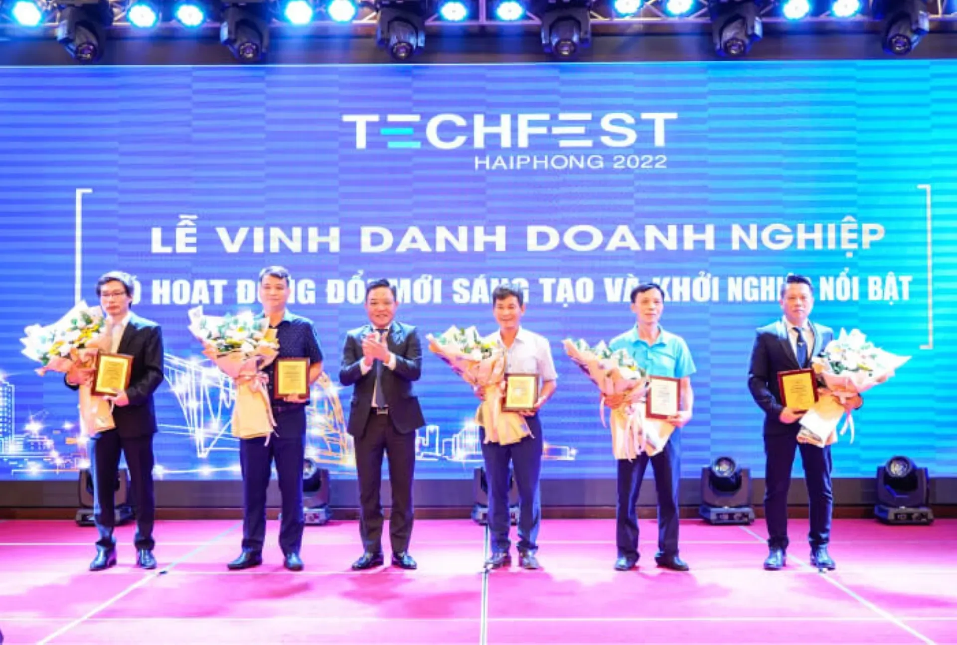 Viindoo has been awarded as Technology Science Enterprise of Hai Phong