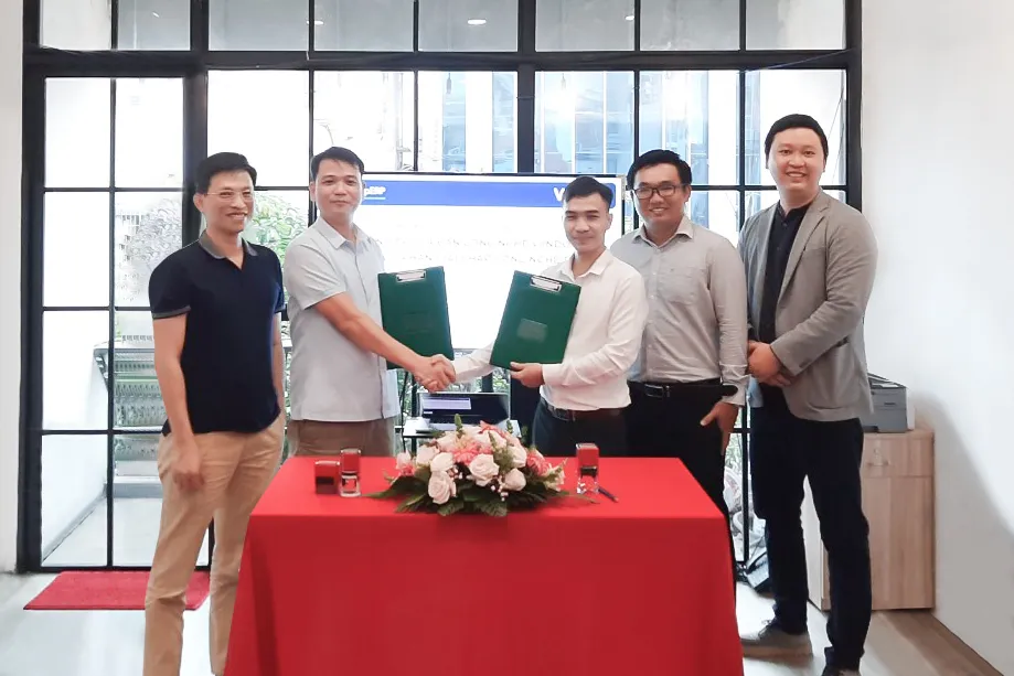 Viindoo và TopERP ký kết hợp đồng đầu tư chiến lược Viindoo và TopERP ký kết hợp đồng đầu tư chiến lược