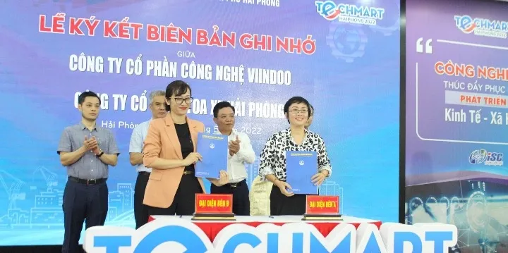 Lễ ký kết hợp đồng giữa Viindoo và Toa xe Lễ-ký-kết-hợp-đồng-giữa-Viindoo-và-Toa-xe